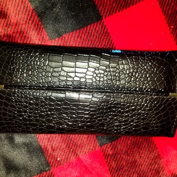 Boutique Handbags - Vintage black leather wallet